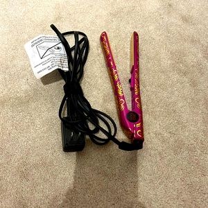 Ultra Chi hair straightener